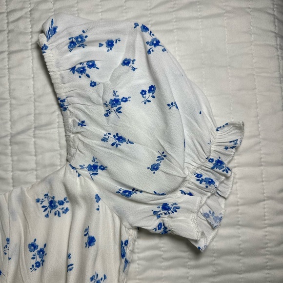 Skylar + Madison white floral smocked mini dress - Picture 6 of 11